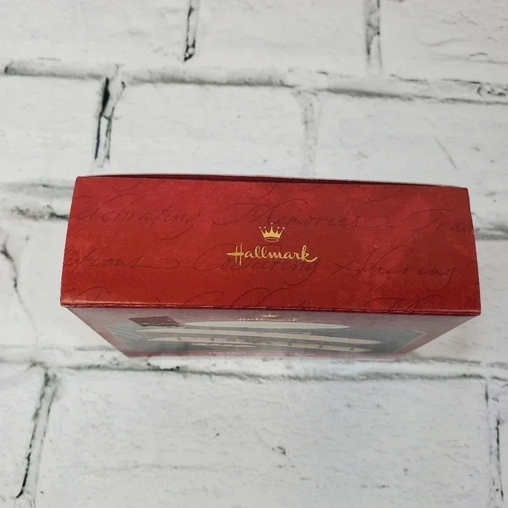 1997 Flight of The Kitty Hawk Hallmark Keepsake Collectors Vintage Ornament HM11